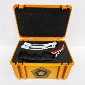 Shark (A set including knives and a box）