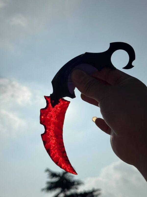 【 Plastic knife handle 】 Cat's eye stone material Kalambit