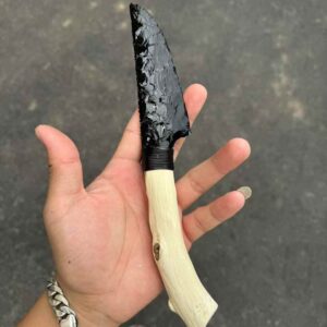 【 Wooden handle 】 Obsidian hunting knife